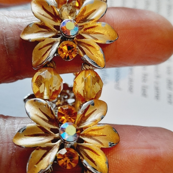 Stretchy Gold Amber Tones Metal And Chrystal - Picture 4 of 6